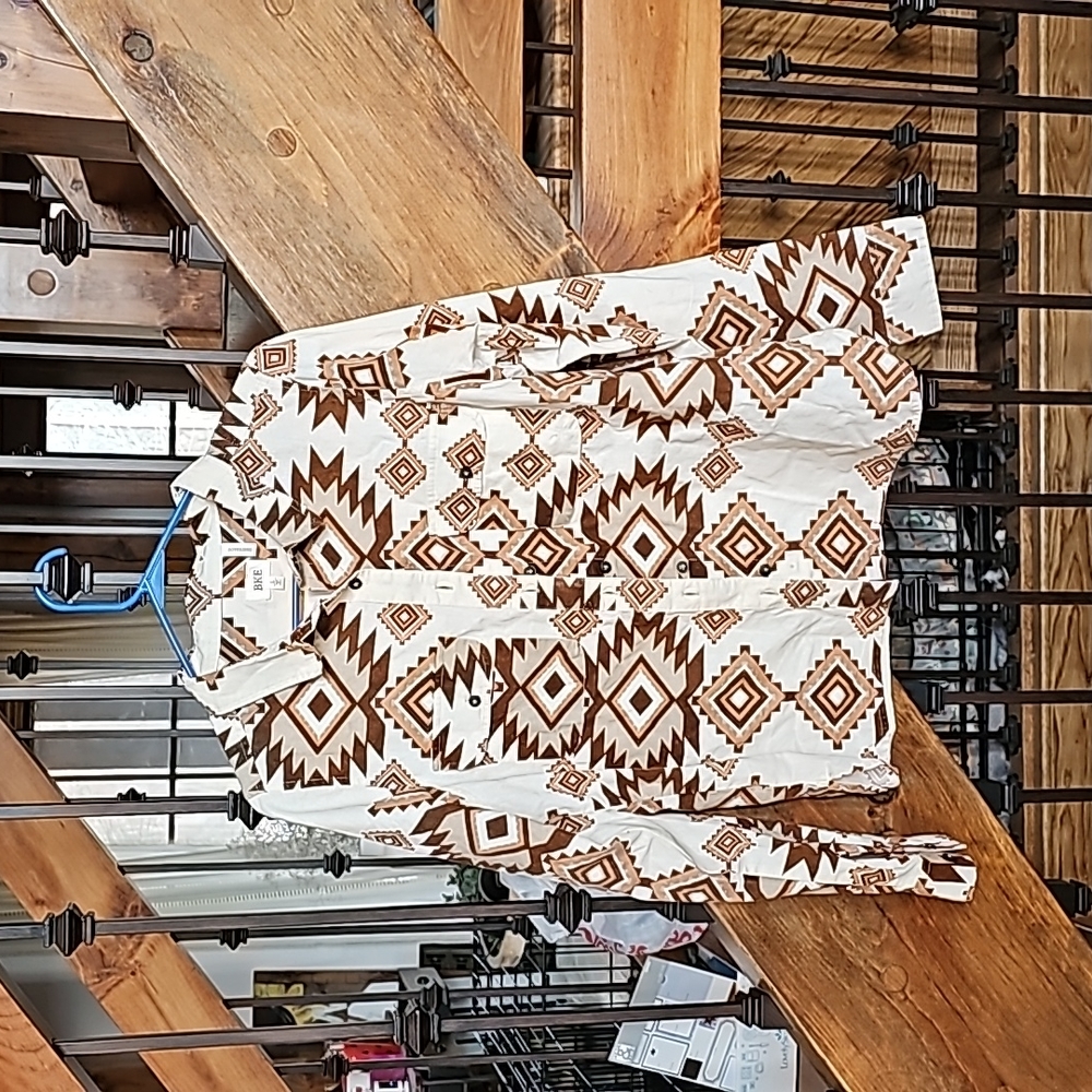 Bke boyfriend aztec button up